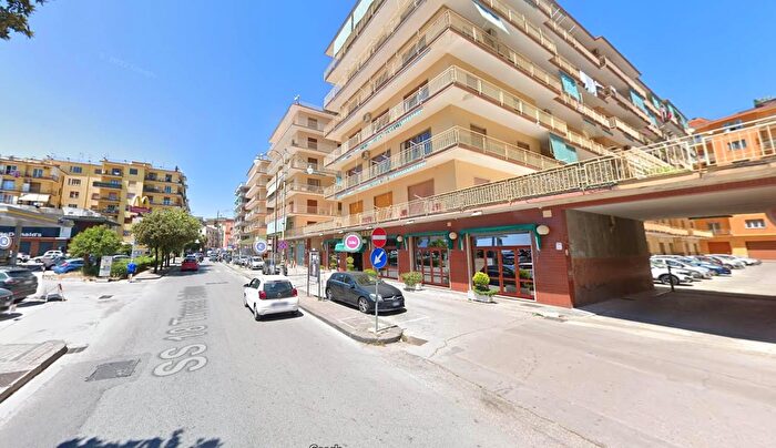 Appartamento con 5 locali in vendita in Salerno