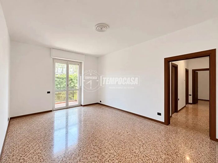 Appartamento bilocale in vendita in Via Doberdò, Milano