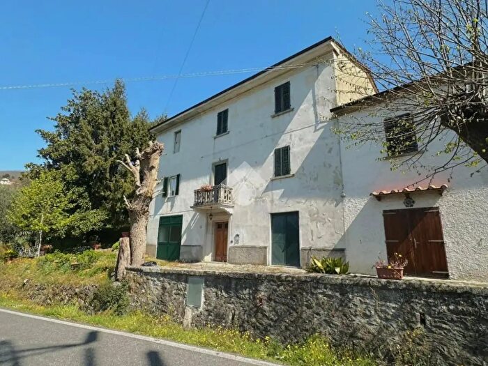 Appartamento trilocale in vendita in Via di Saturnana, Pistoia