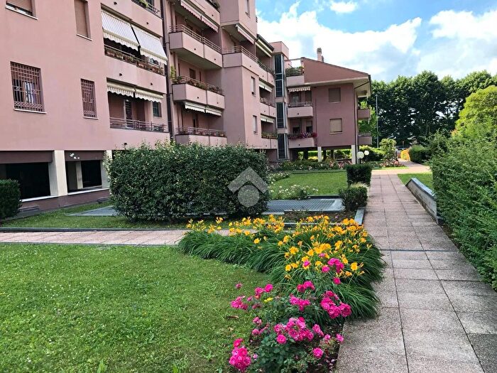 Appartamento bilocale in vendita in Via Santa Liberata, Desio