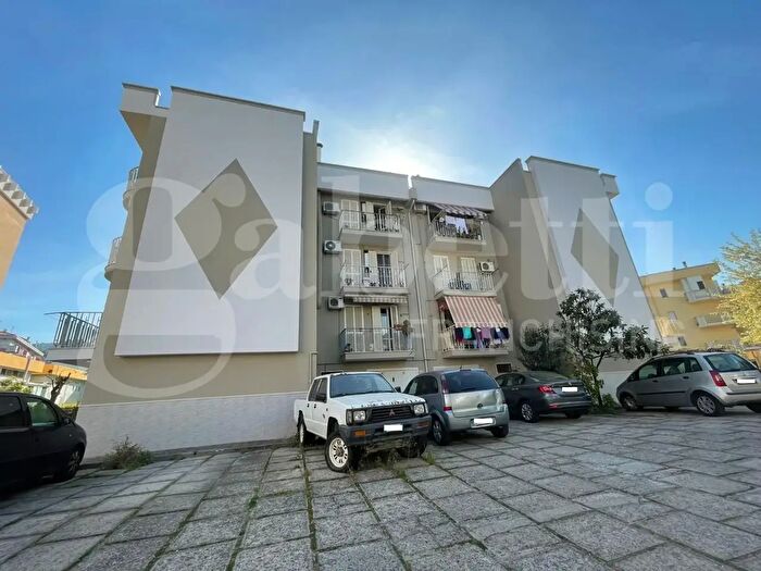 Appartamento quadrilocale in vendita in Via Papa Giovanni, CoriglianoRossano