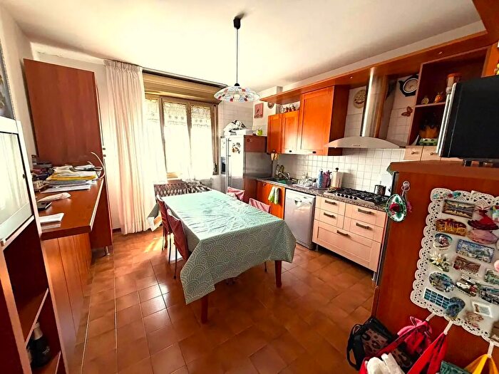 Appartamento con 6 locali in vendita in Via Circonvallazione, Cavarzere