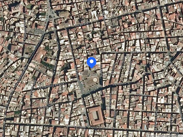 Casa con 6 locali in vendita in Via Gesù Giuseppe E Maria Paternò Ct Italia, Paterno