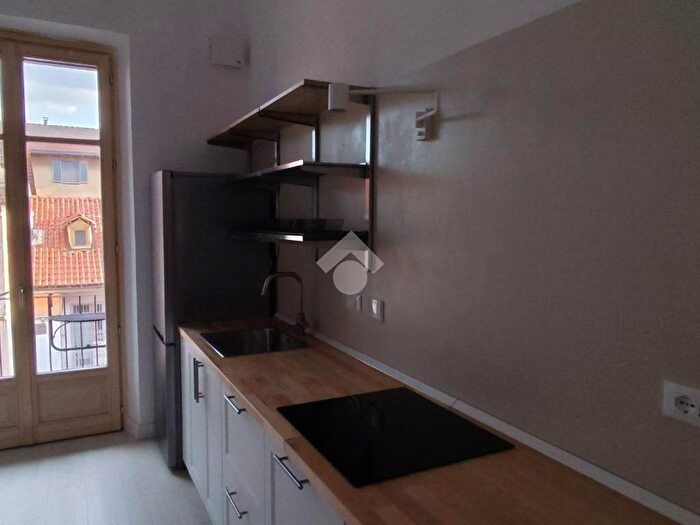 Appartamento trilocale in affitto in Via monginevro, Cenisia, Torino