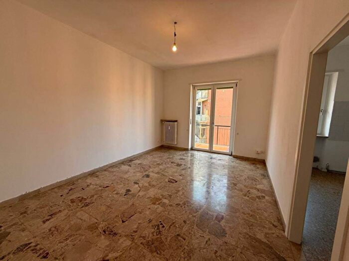 Appartamento quadrilocale in affitto in via poerio, Ponte Crencano, Verona