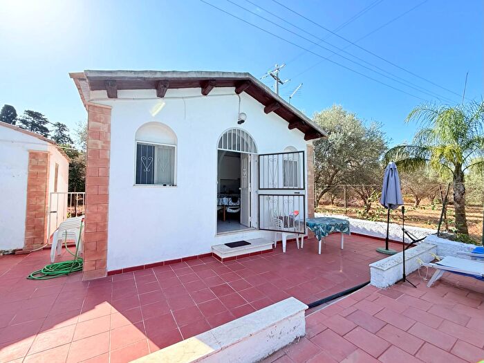 Casa bilocale in vendita in Strada per Ognina, Siracusa