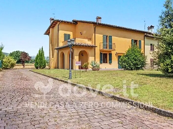 Casa con 6 locali in vendita in Località Falco Snc, San Giustino