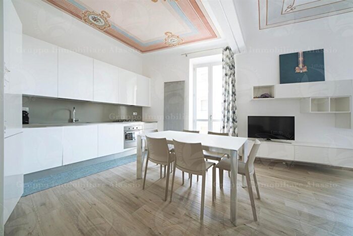 Appartamento trilocale in vendita in Via Flavio Gioia Alassio Sv Italia, Alassio