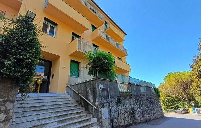 Appartamento con 7 locali in vendita in Via Shelley, Genova