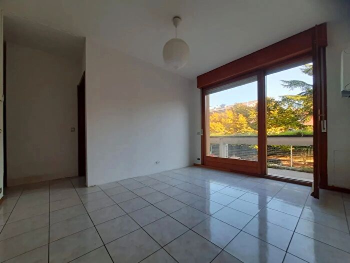 Appartamento trilocale in vendita in Strada Nuova Costa, Ovada