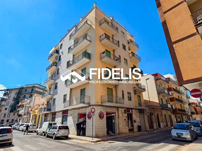 Appartamento trilocale in vendita in Via Milano, Andria