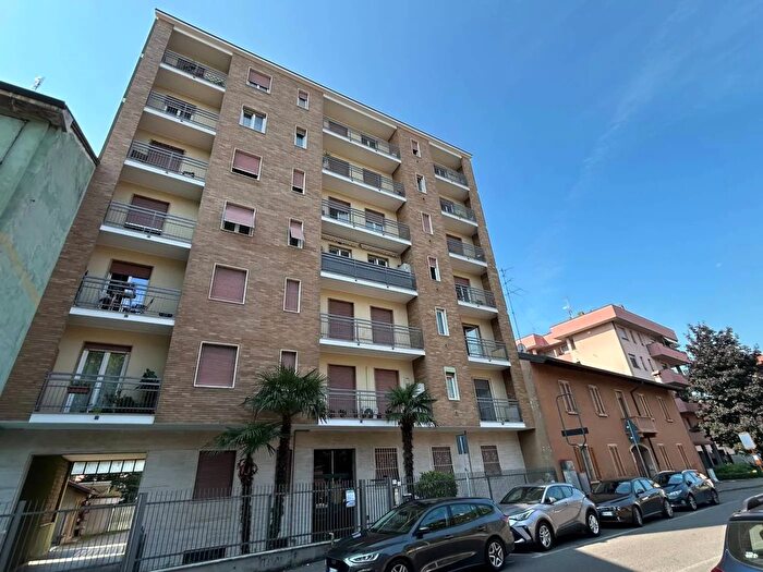 Appartamento trilocale in vendita in Via Filippo Corridoni Bresso, Bresso