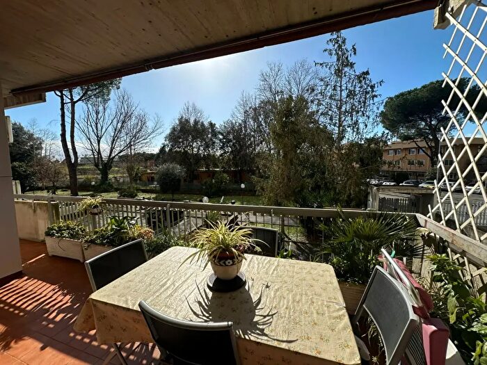 Appartamento trilocale in vendita in Via Bernardino Bernardini, Roma