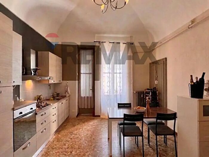 Appartamento trilocale in vendita in Via Emilia, Tortona
