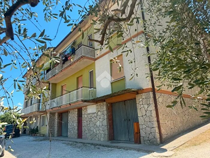 Appartamento quadrilocale in vendita in Strada Amelia Giove, Amelia