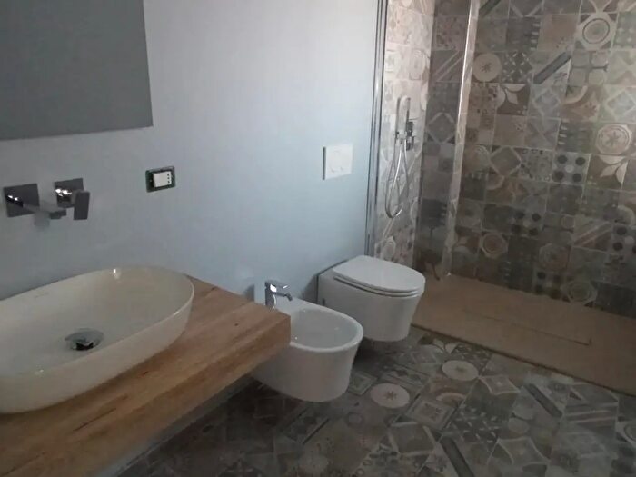 Appartamento con 5 locali in vendita in Ragusa