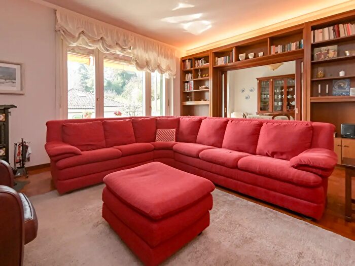 Appartamento con 7 locali in vendita in Via Rio Vallero, Pino Torinese