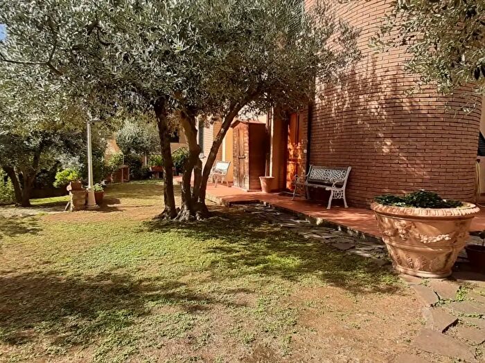 Casa con 5 locali in vendita in Rosignano Marittimo