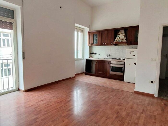 Appartamento trilocale in affitto in Via Suolo San Gennaro, Pozzuoli Alta, Pozzuoli