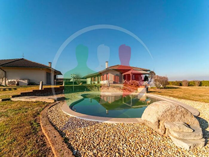 Casa con 7 locali in vendita in Via Castelletto, Piobesi Torinese