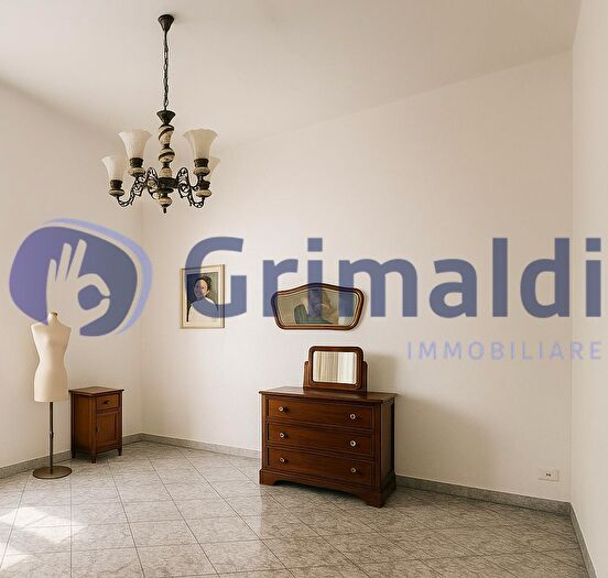 Casa con 8 locali in vendita in Via Venezia, San Donato Di Lecce