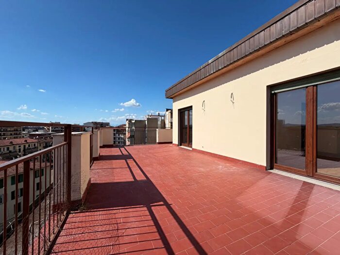 Appartamento trilocale in vendita in Via della Villa Demidoff, Firenze