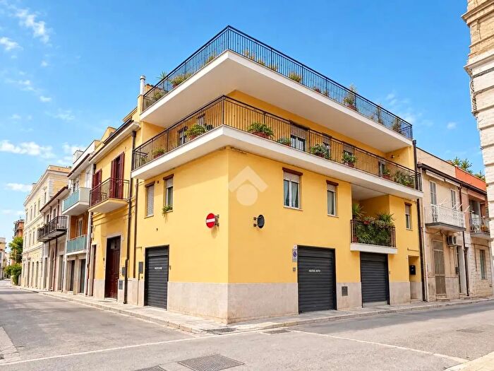 Casa quadrilocale in vendita in Via Antonio Miroballo, San Severo