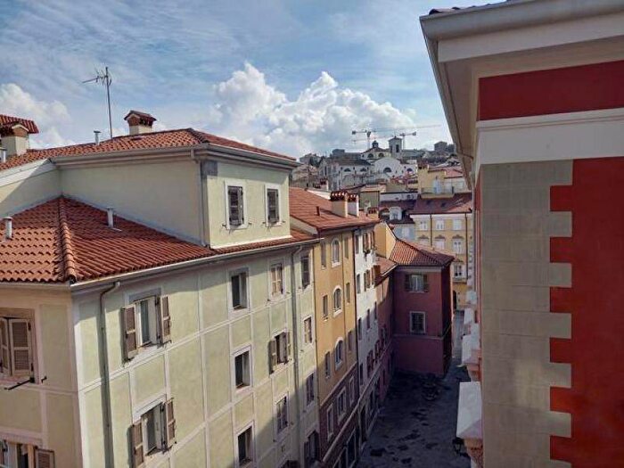 Appartamento monolocale in affitto in Città Vecchia, Trieste