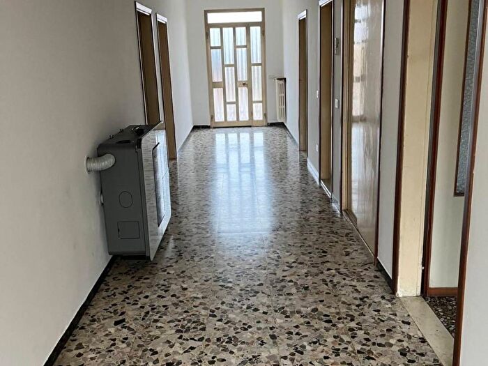 Appartamento quadrilocale in affitto in Centro, Castello di Godego