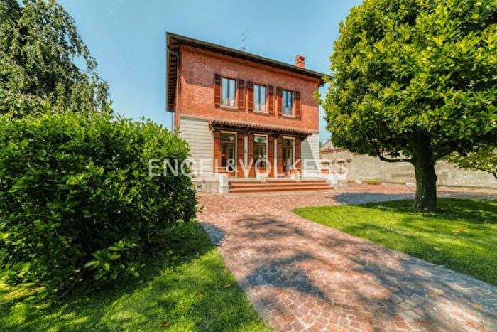 Case in Vendita e in Affitto - 2