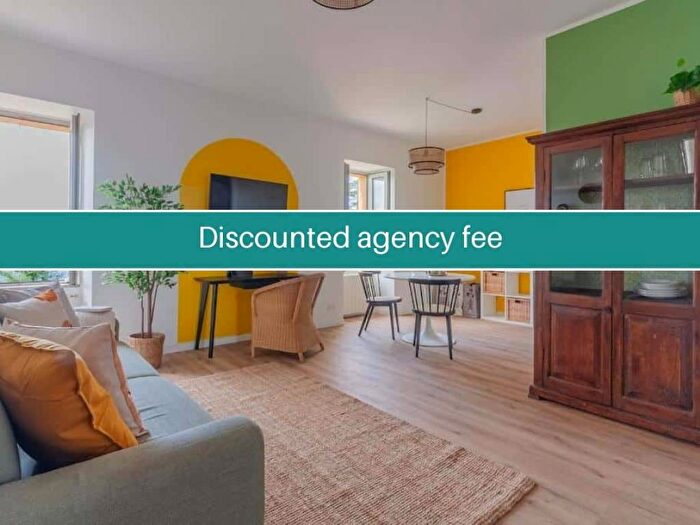 Appartamento monolocale in affitto in Via Roma, Brunate