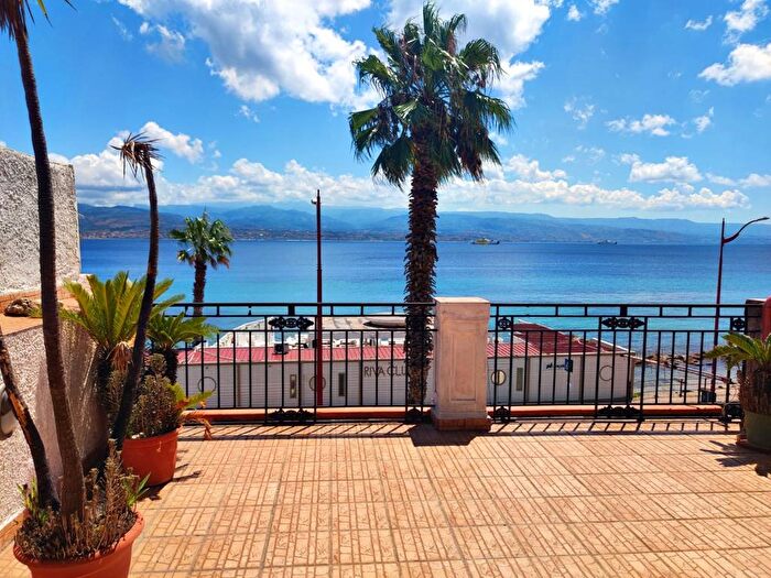Casa bilocale in affitto in Via Consolare Pompea, Litoranea Panoramica, Messina