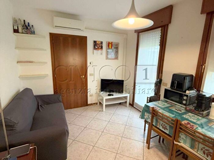 Appartamento bilocale in affitto in viale fiume, Viale Trieste Villaggio dei Fiori, Vicenza
