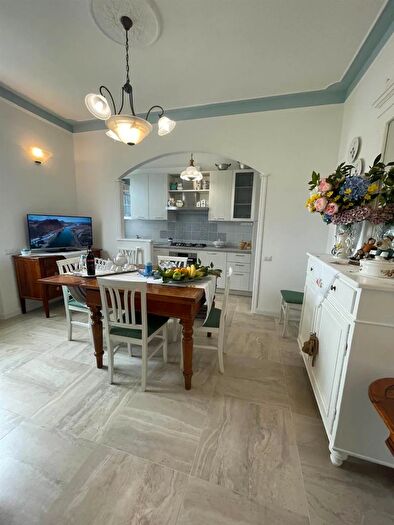 Appartamento trilocale in affitto in Via II Giugno a Certaldo Firenze, Certaldo