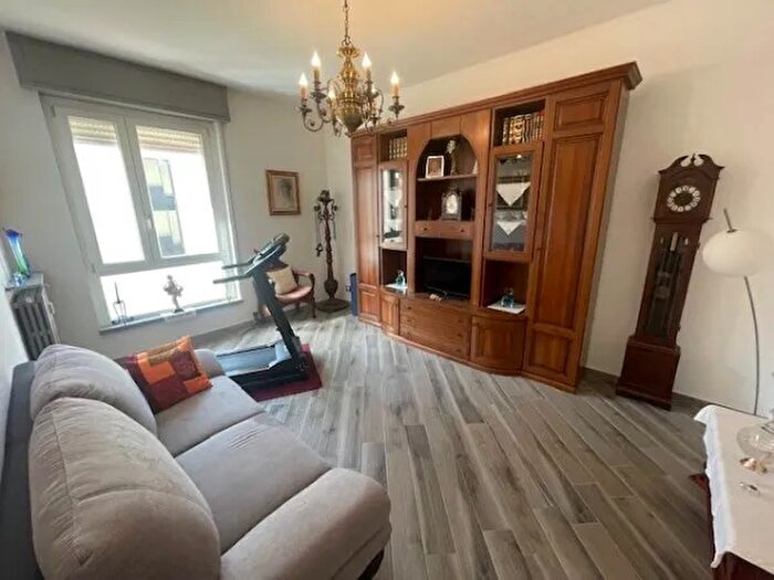 Appartamento trilocale in vendita in Via Santa Caterina da Siena, Alessandria