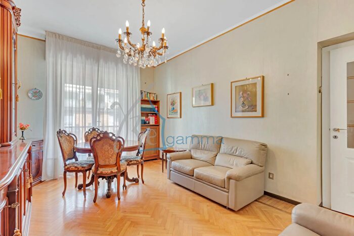 Appartamento bilocale in vendita in Via Ajaccio, Milano