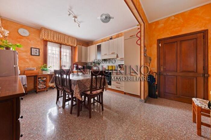 Appartamento quadrilocale in vendita in Via Claudia, Maranello