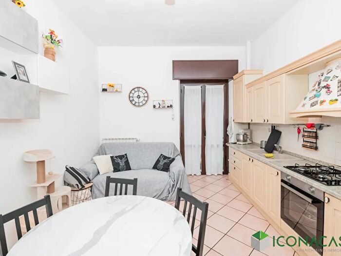 Appartamento trilocale in vendita in Via San Quirico, Landriano