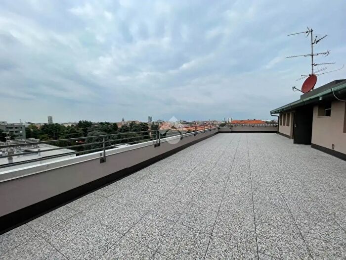 Appartamento bilocale in vendita in Via Bergamo, Saronno