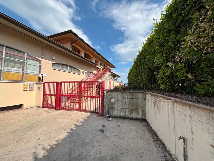 Appartamento quadrilocale in vendita in Via Aldo Moro, Genazzano