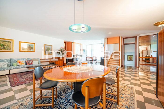 Casa con 18 locali in vendita in Spresiano