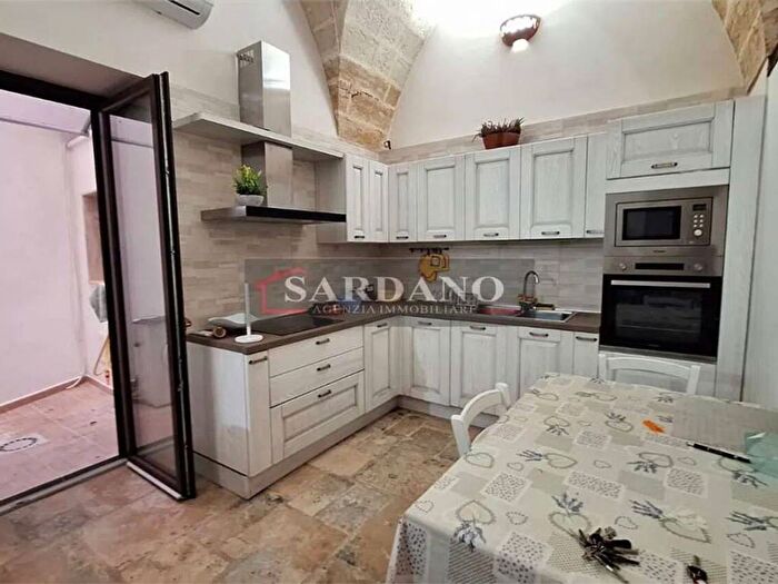 Appartamento bilocale in affitto in Via Montenegro No Number, Centro Storico, Brindisi