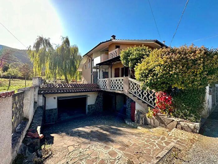 Casa con 5 locali in vendita in Via della Rimembranza, Tione Degli Abruzzi