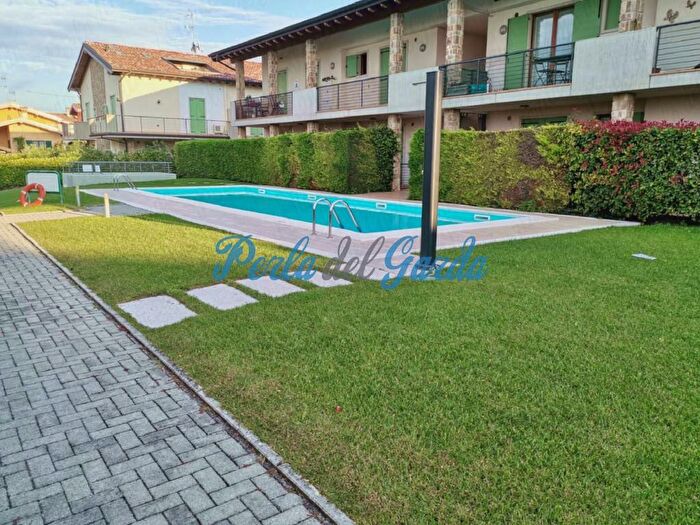 Casa quadrilocale in affitto in Via Adige, Boschetti, Peschiera del Garda