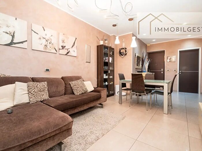 Appartamento quadrilocale in vendita in Corso Regina Margherita, Torino