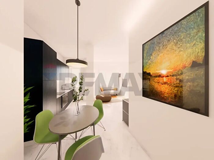 Appartamento trilocale in vendita in Via Federico Engels, Milano