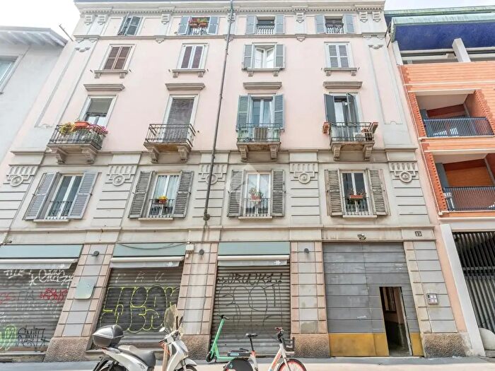 Appartamento bilocale in affitto in Via Pietro Maroncelli, Milano