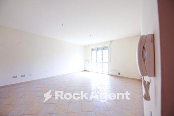 Appartamento bilocale in vendita in Via Tortona, Alessandria