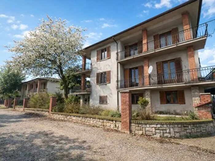 Casa con 6 locali in vendita in Via Nino Bixio, Gossolengo