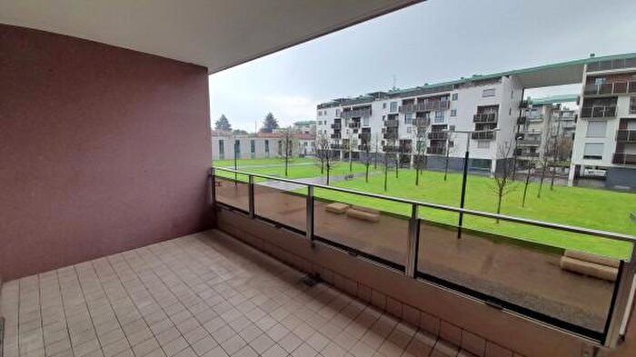 Appartamento trilocale in vendita in Piazza del Linificio, Vimercate